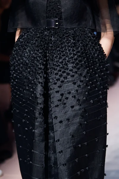 Look 30
